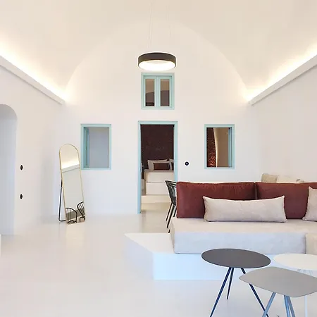 Sun Spell With Sea View-private Plunge Pool Fira (Santorini)