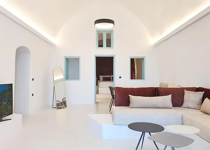 Sun Spell With Sea View-private Plunge Pool Fira (Santorini)