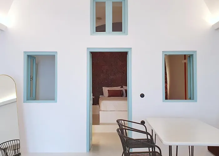 Sun Spell With Sea View-private Plunge Pool Fira (Santorini)